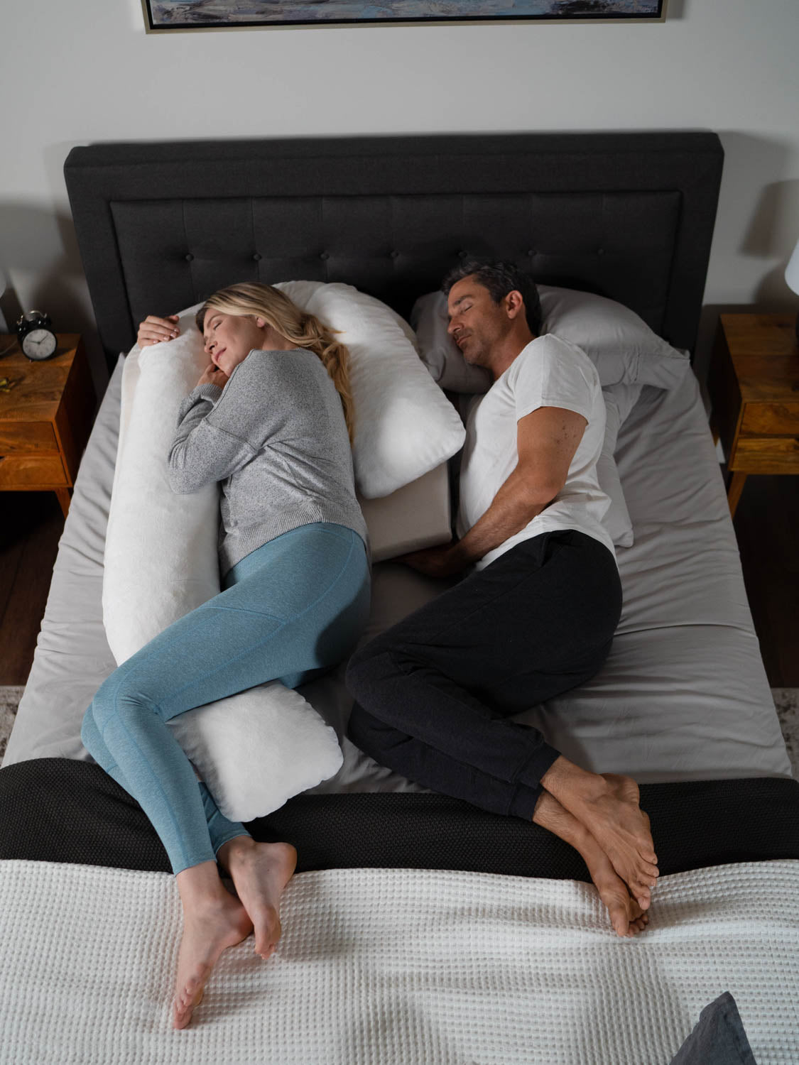 MedCline LP Shoulder Relief Solution Shoulder Relief Wedge and Therapeutic Body Pillow